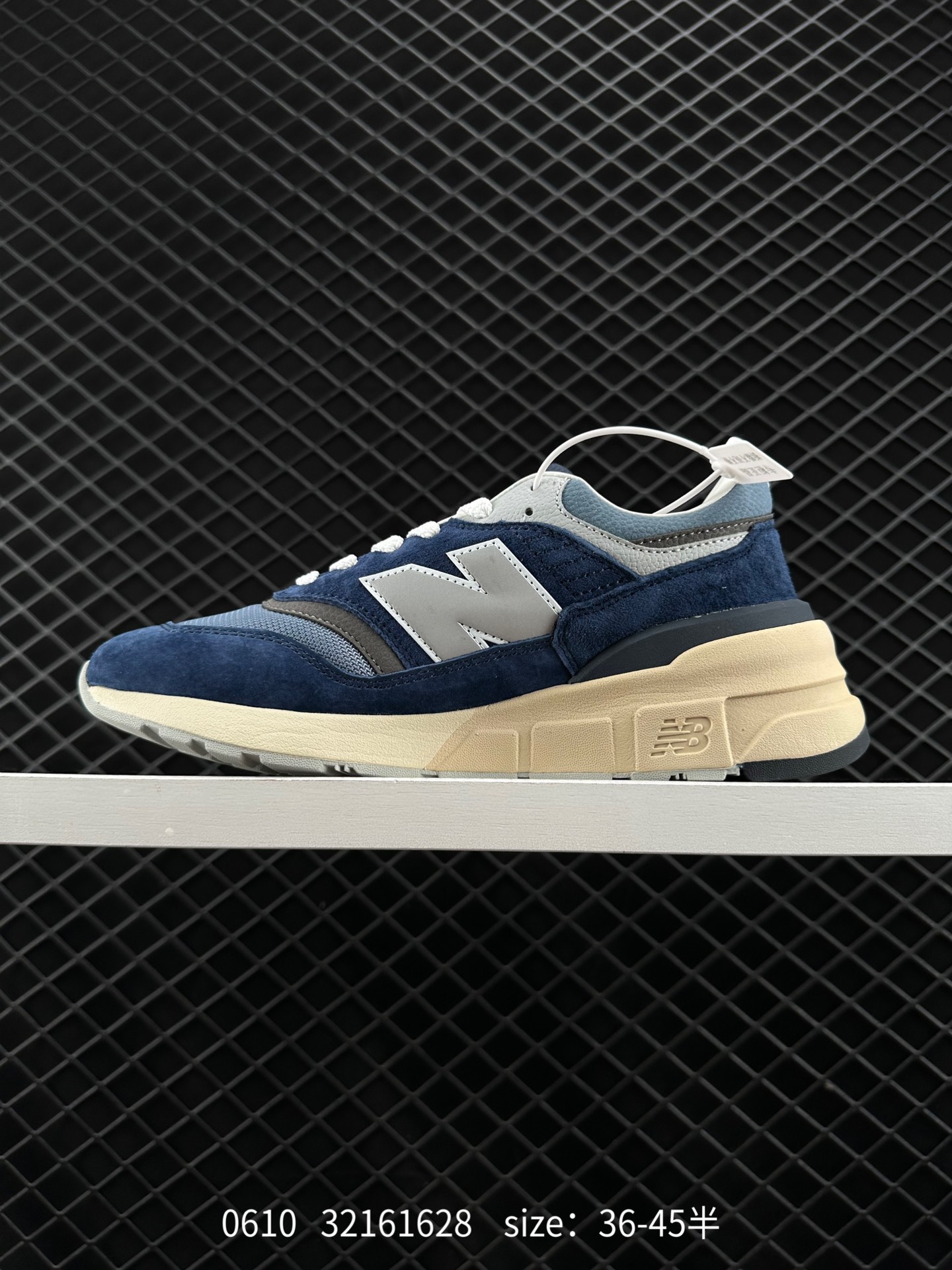 New Balance 997R